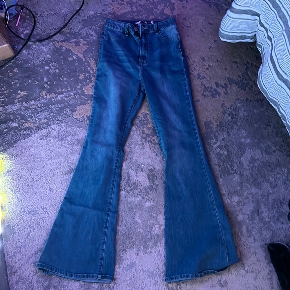 flared jeans